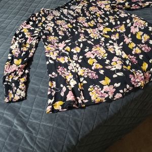 Torrid floral print shirt size 2